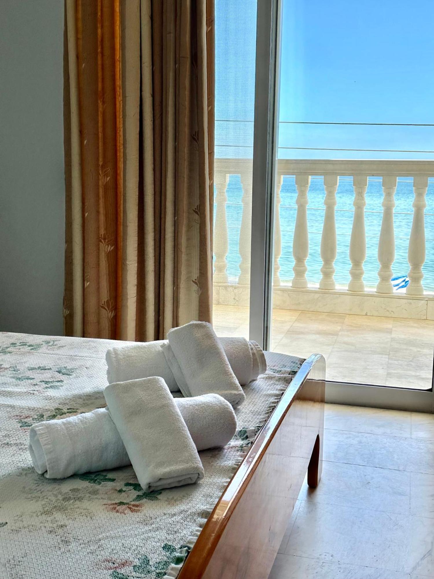 Olympic Beach Rooms Esterno foto